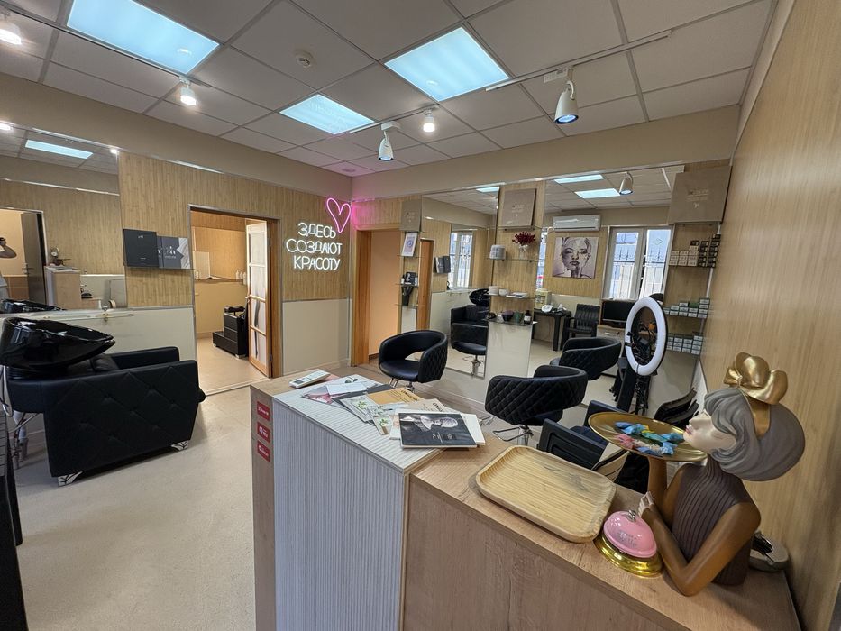 Сдам в аренду салон красоты