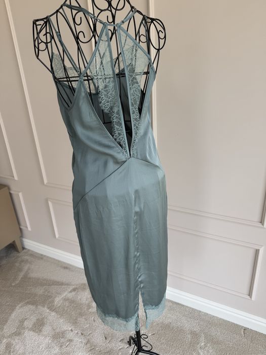 Рокли Zara, тип нощница / червена и синя Zara