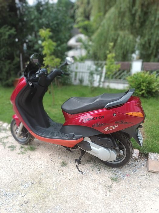 Vând Scuter Peugeot 125 cm an fabricație 2001