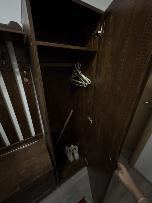 cuier cu oglina si dulap