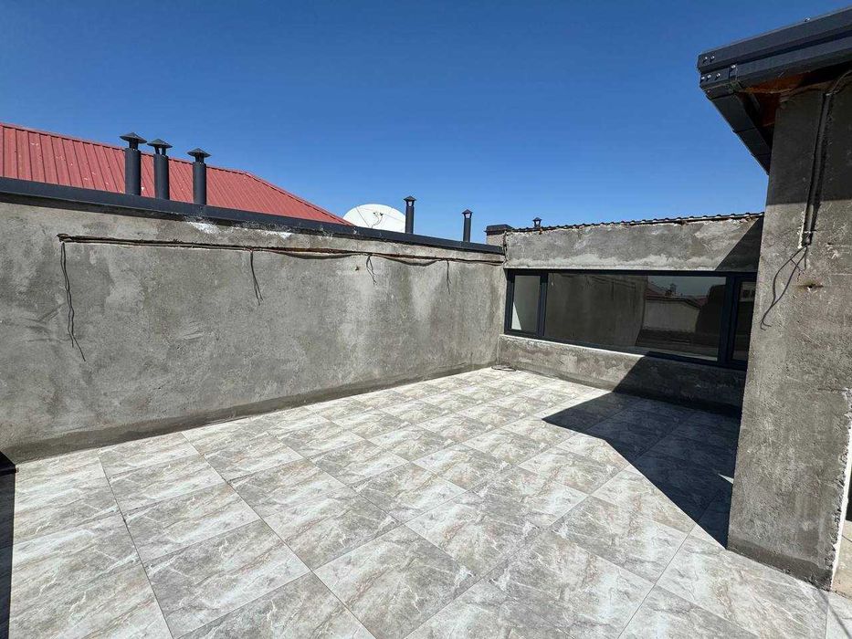 4х уровневый Дом, 9- комнат, с 2 террасами, ор-р Саламатина.