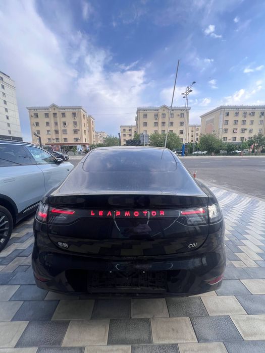 Leapmotor avto C01