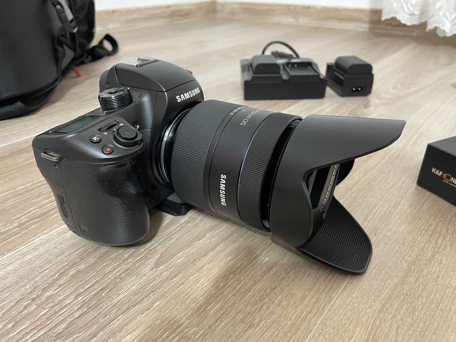 Camera DSLR fotovideo Samsung NX1 28.2MP/4K, obiectiv 1650mm F 2.8