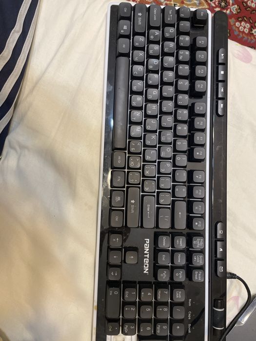 Продам клавиатуру PANTEON M210