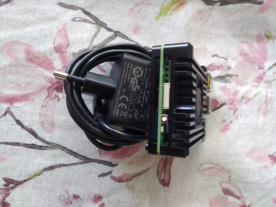 Raspberry Pi 5 8GB RAM с кутия, вентилатор, радиатори и захранване