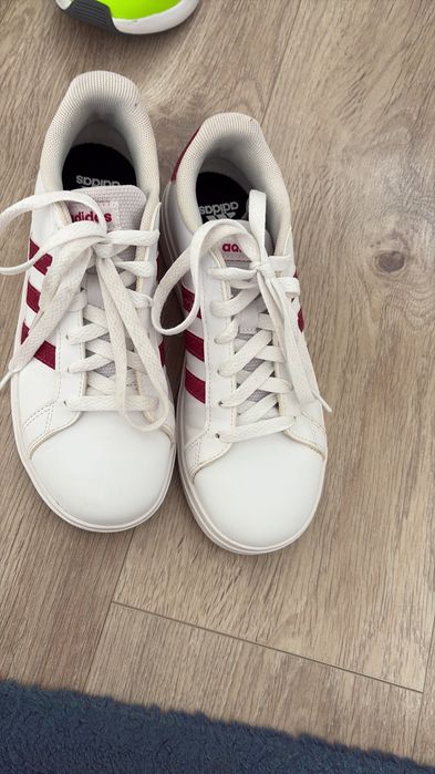 Кроссовки Adidas оригинал 35 размер