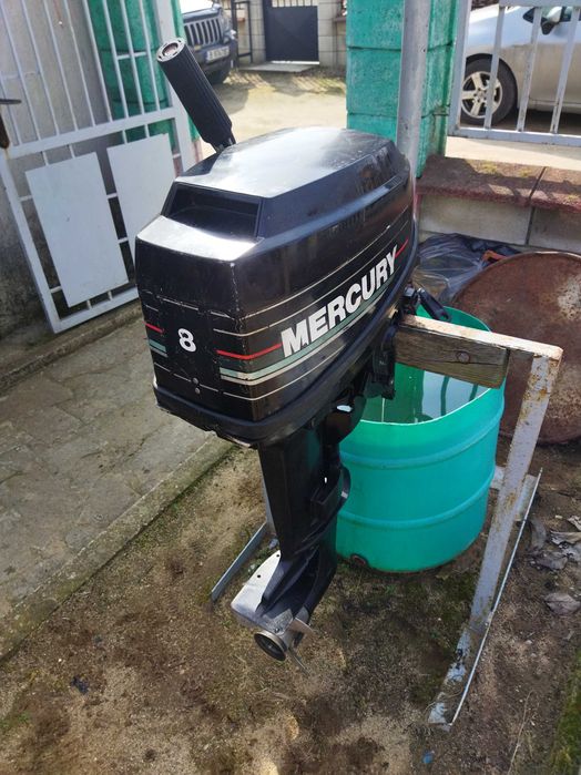 извънбордов двигател