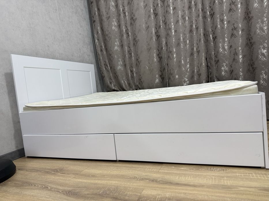 Кровать односпальная