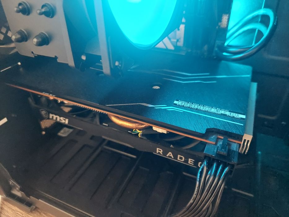 Видео карта MSI Radeon RX6600XT 8Gb GDDR6