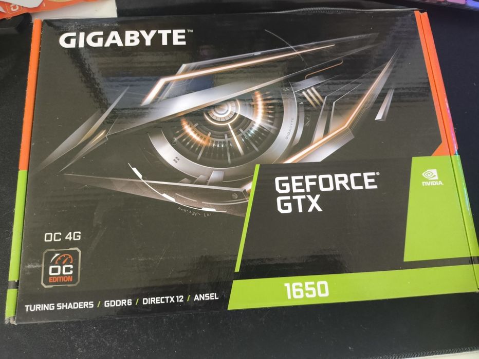 Продам видеокарту Gigabyte gtx 1650 oc 4gb