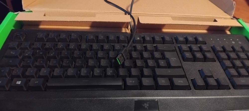 Tastatura razer cynosa lite rgb