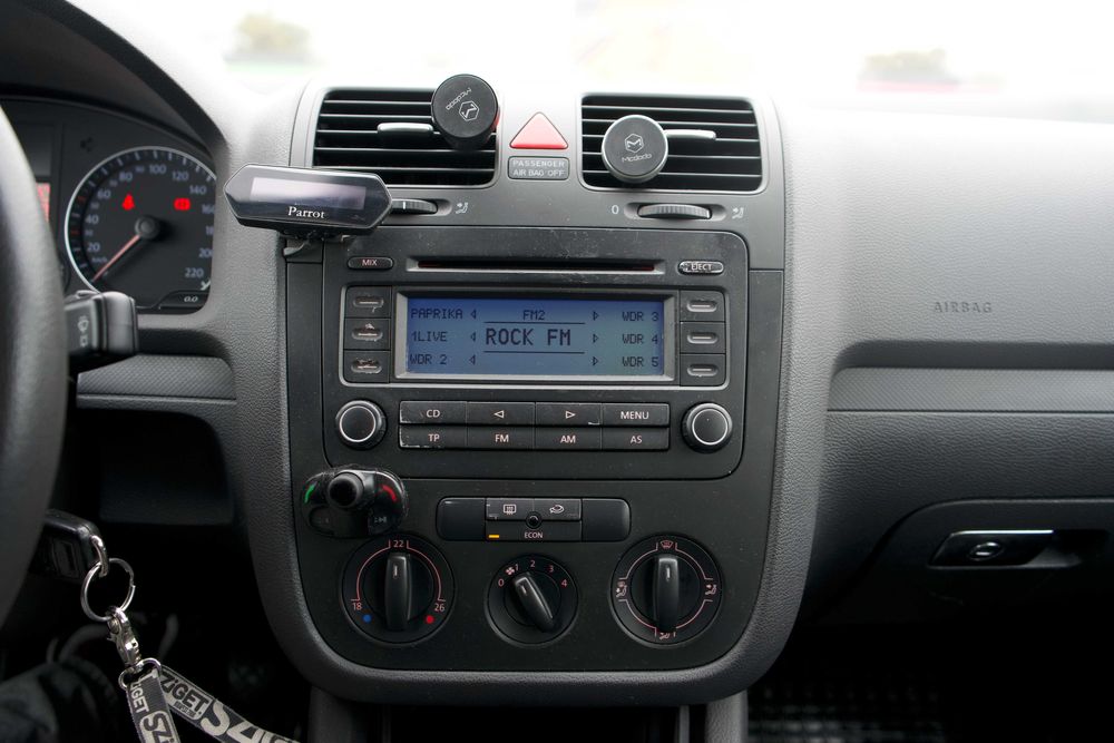 Volkswagen Golf 5 • 2004 • 117.000 km • 1.4 benzină