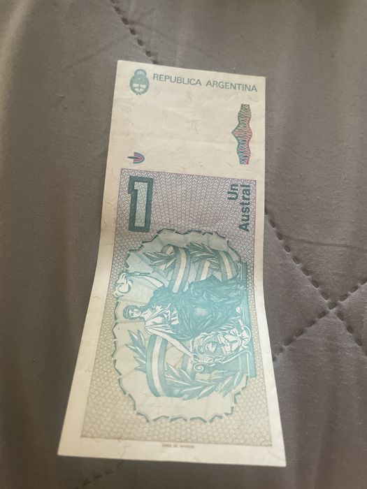 Продам деньги колекционные