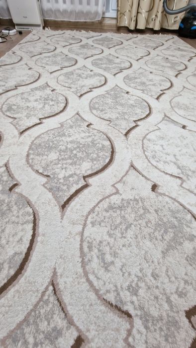 продаю ковер 200×300 см.