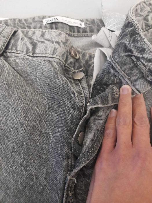Качественные стильные джинсы от Zara