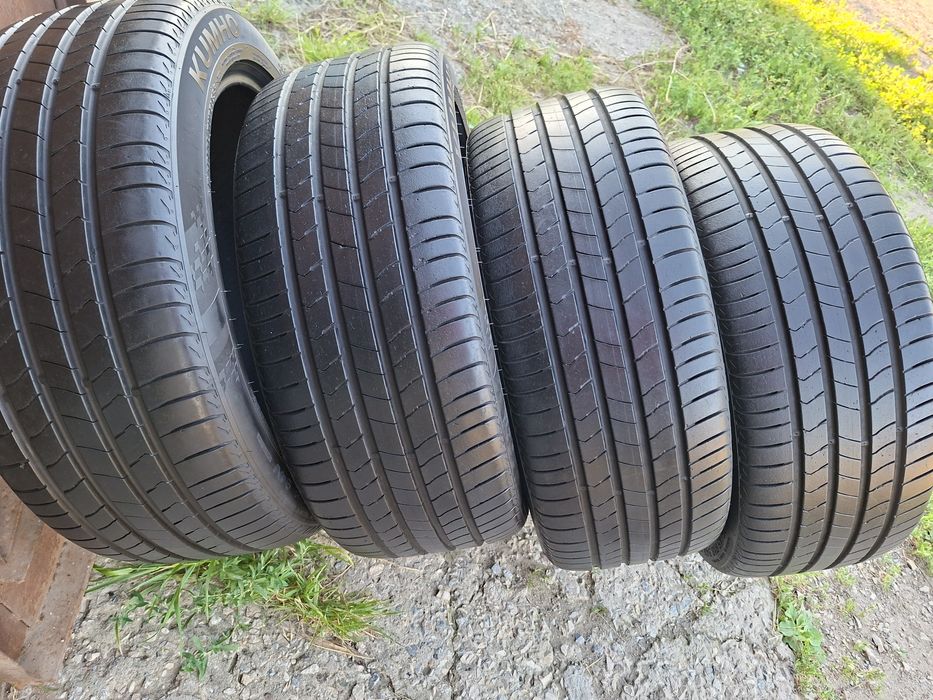 Продам шины 235/45/18  кумхо экстра