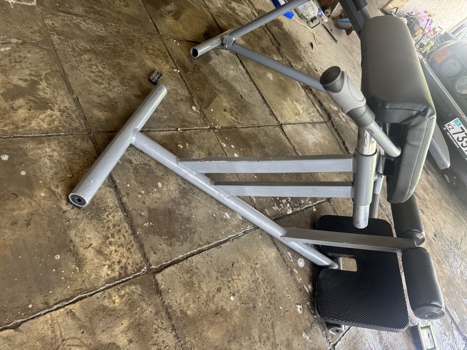 Скамья и тренажер для прокачки спины