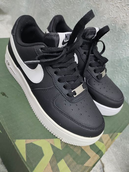 Nike Air Force 1 07