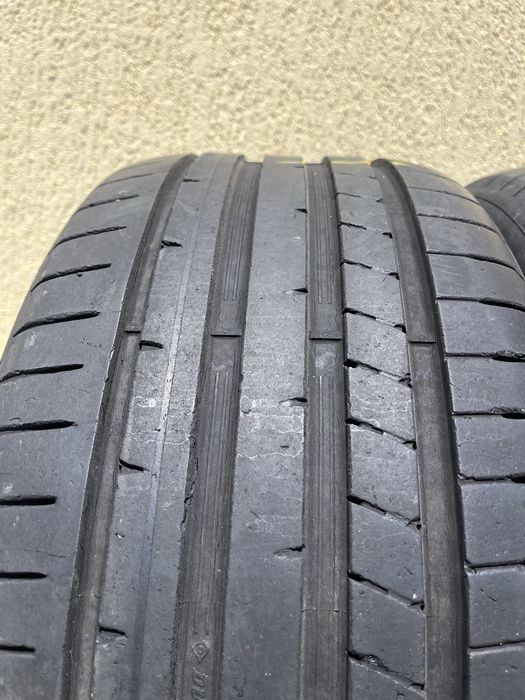 2 бр. летни гуми 245/40/18 Dunlop DOT 1622 4 mm