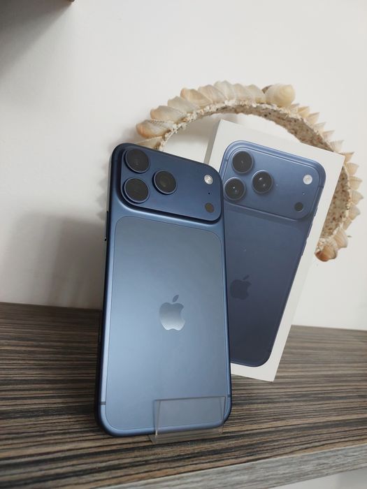 Iphone 17 Pro Max Blue