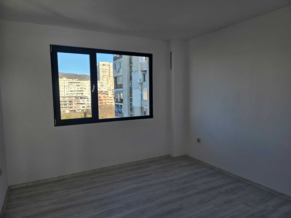 Продава се Тристаен апартамент в Варна, Младост 1 - 60 кв.м за 1189 €/кв.м - Снимка #3