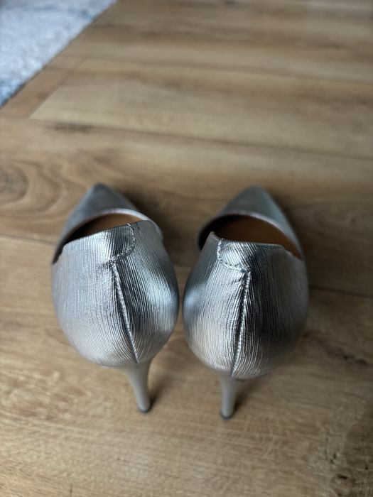 Сребърни елегантни токчета