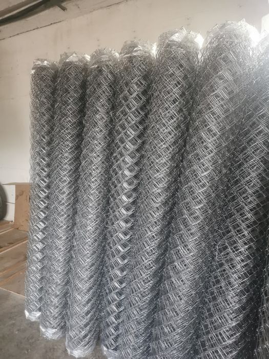 Plasa zincata pentru gard