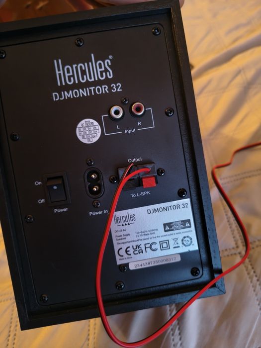 Hercules Djmonitor32