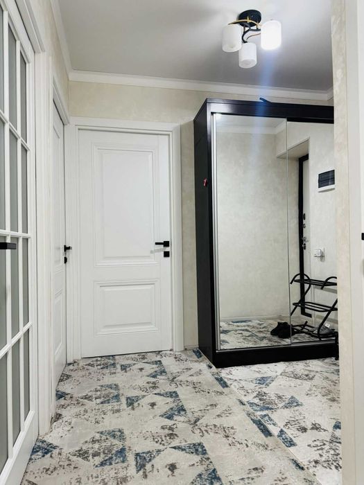 СРОЧНО! НОВЗА метроси ёнида 3 хонали уй ижарага берилади!