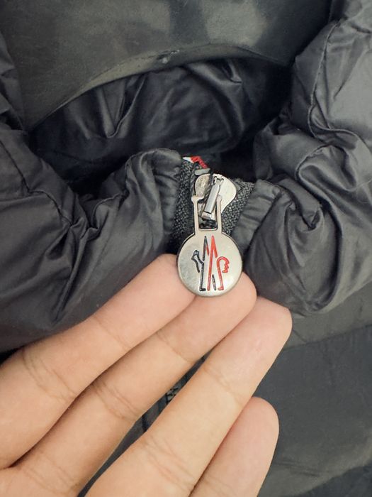 Moncler елек топ