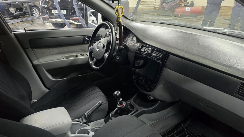 Jentra mexanika gazi bor