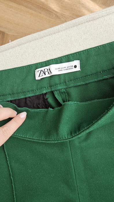 ZARA Прав панталон с ръб и висока талия, М размер