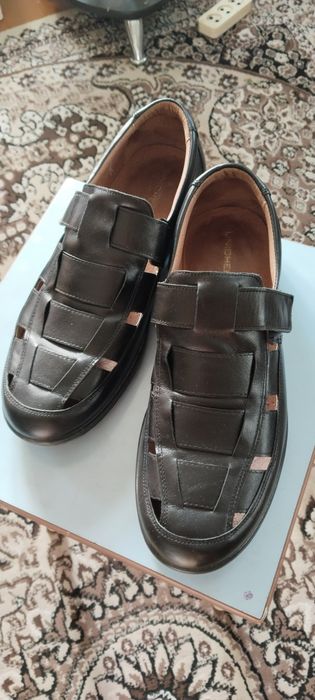 Продам мужские туфли
