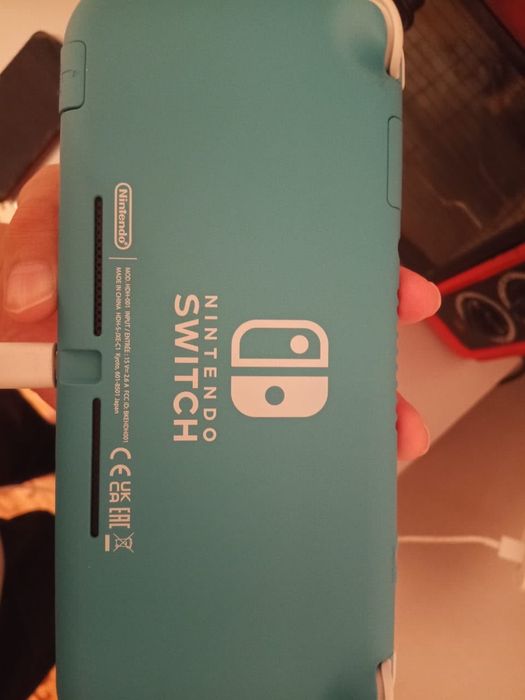 Продаю nintendo switch lite