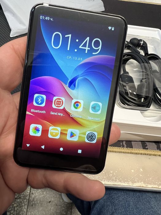 Продавам 80GB MP3 плейър с Bluetooth WiFi, Android 13 MP3 и MP4