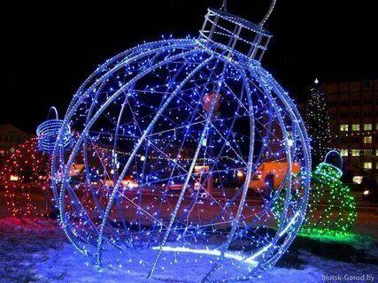 Декоративное зимнее украшение