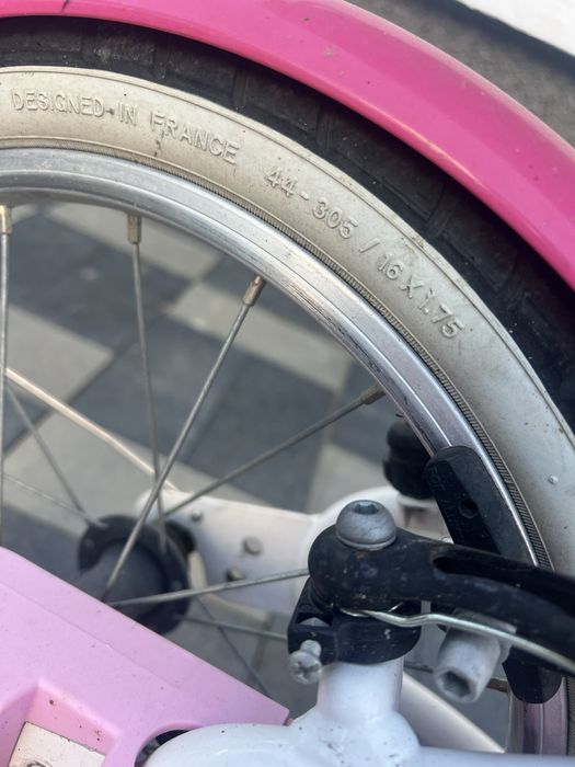 Bicicleta 16”.