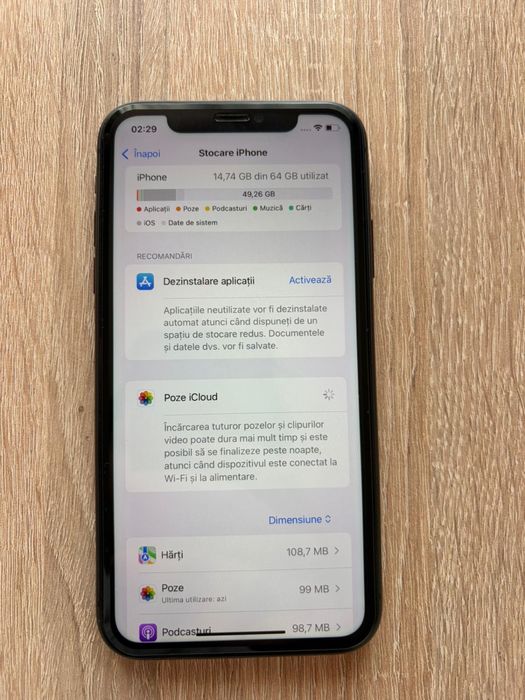 Vand Iphone 11, pret negociabil