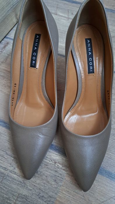 Pantofi dama bej marimea 39