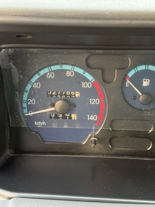 Дамас Ван продается