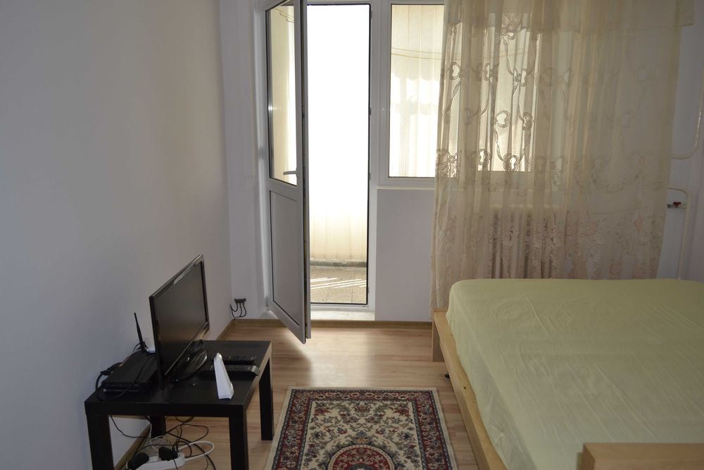 Inchiriez apartament 2 camere Berceni/Aparatorii Patriei/Moldovita Nr.14