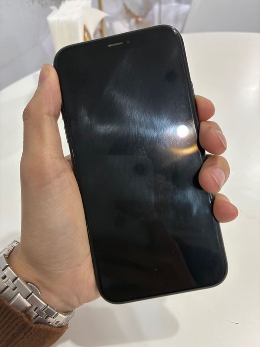 iPhone XR 64 Гб обмен