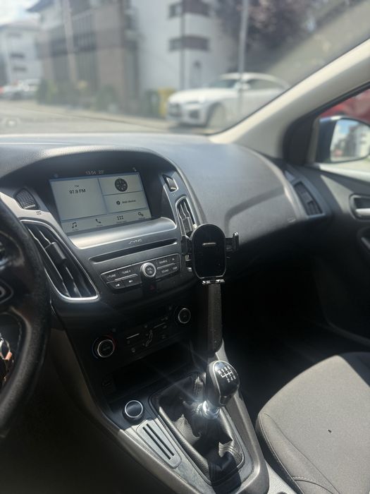 FORD Focus 2018 — imagine 5