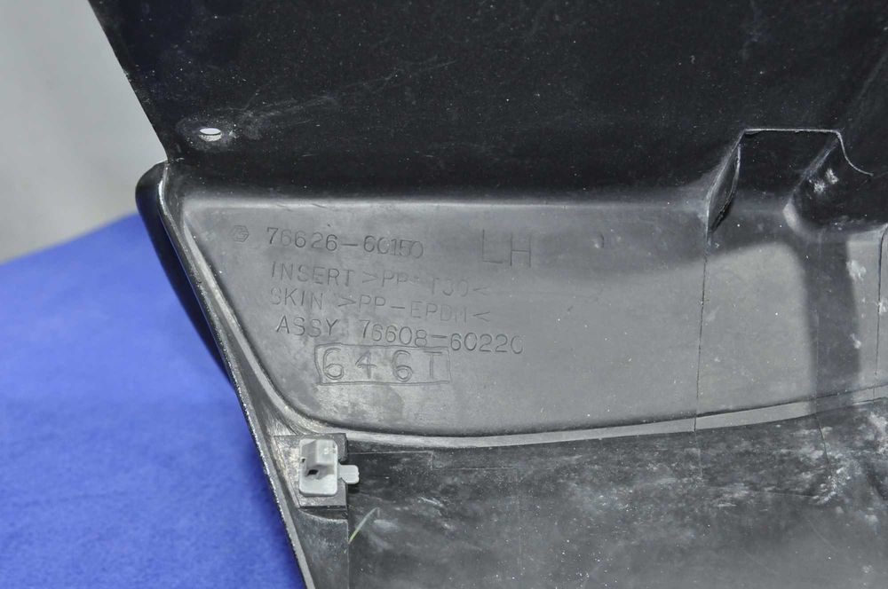 Брызговик Lexus Lx470 задний левый