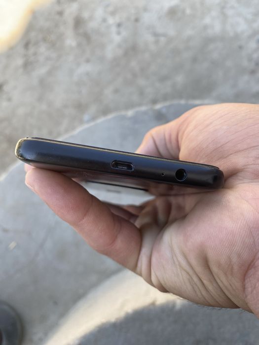 samsung galaxey j8