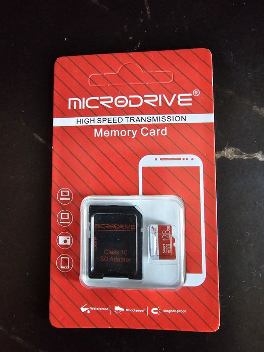 Card de memorie de 128 și 256GB