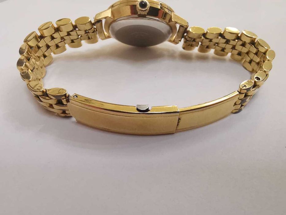 Дамски часовник Revue Thommen Buccaneer – позлата, кварц, 26мм