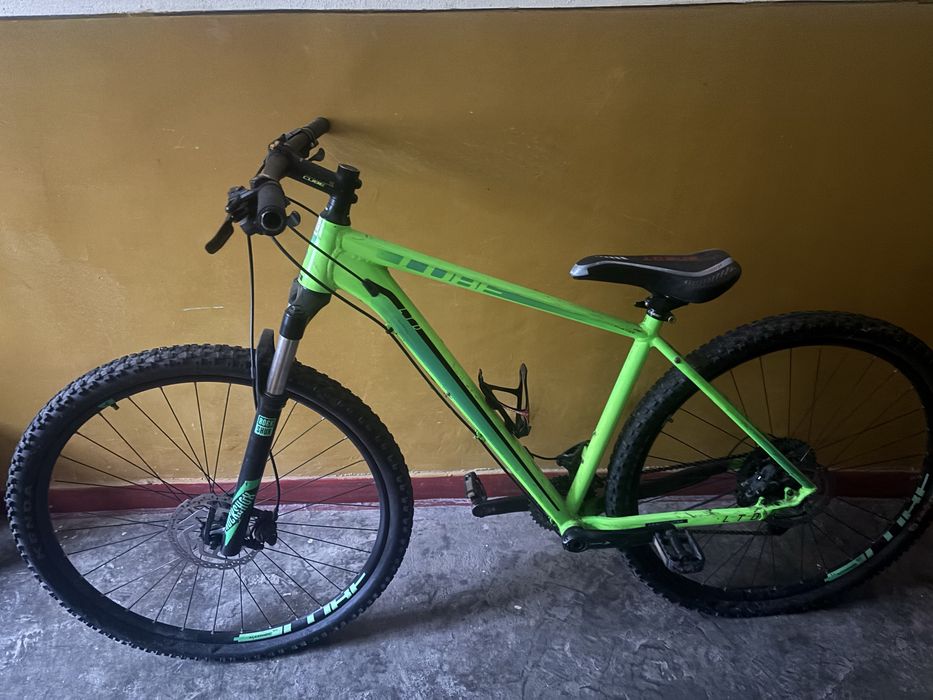 Bicicleta cube ltd