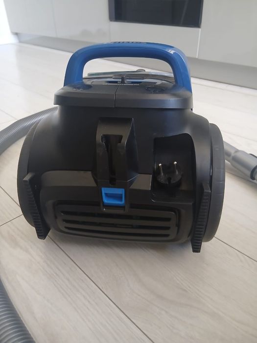 Продам пылесос  Philips в отличном состоянии
