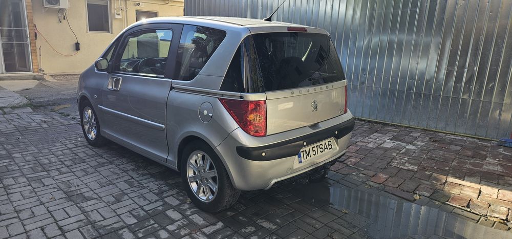 Vând peugeot 1007